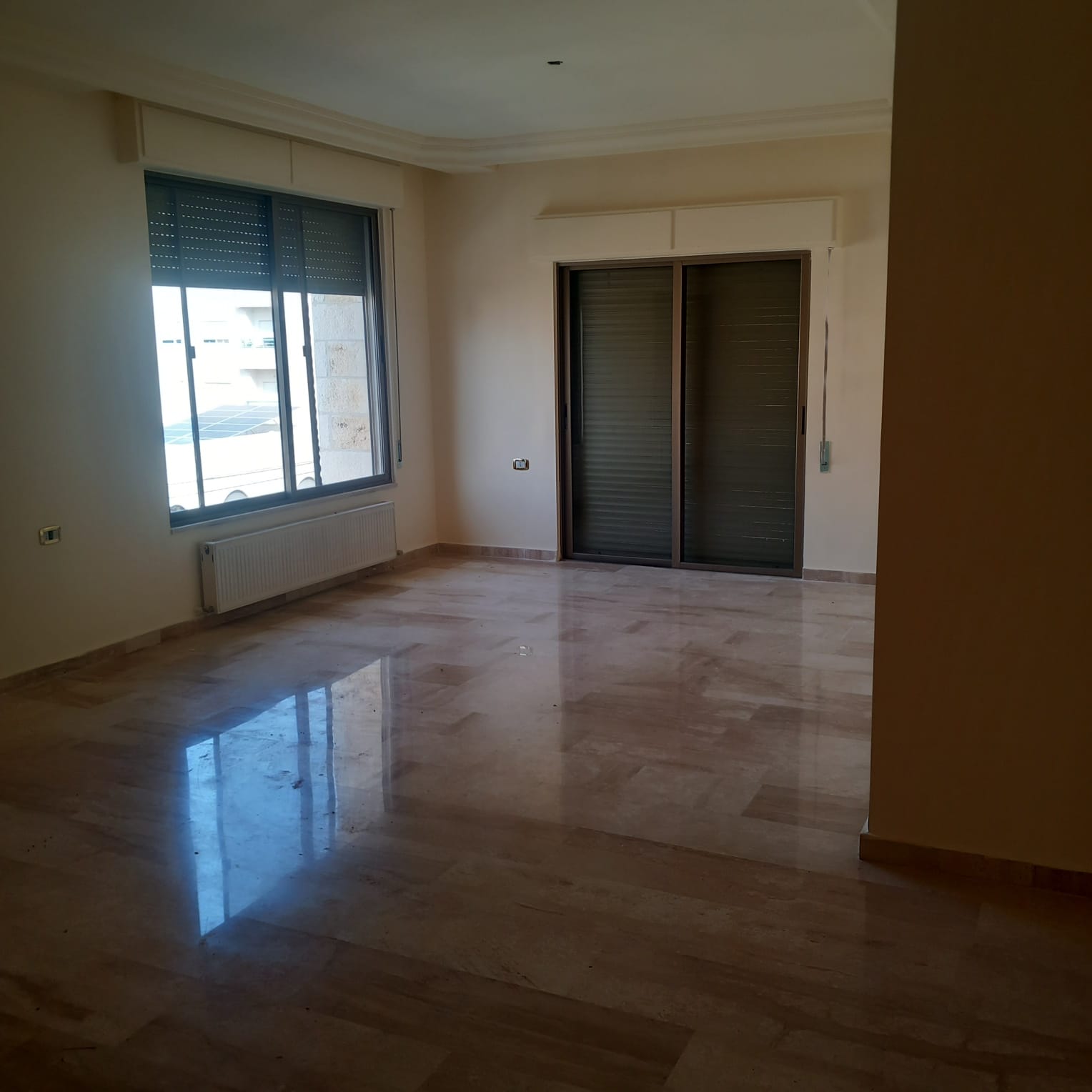 Modern apartment for sale - Property Image 4